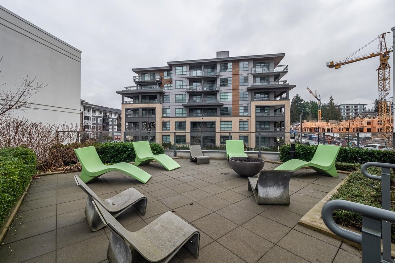 907-602 Como Lake Ave