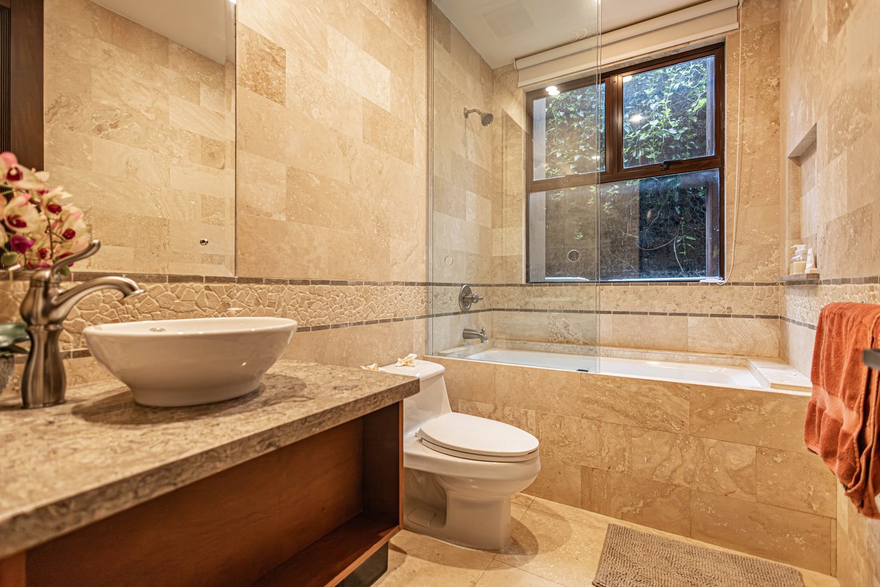 Luxury Oceanview Mountain Condo, Papagayo, Guanacaste