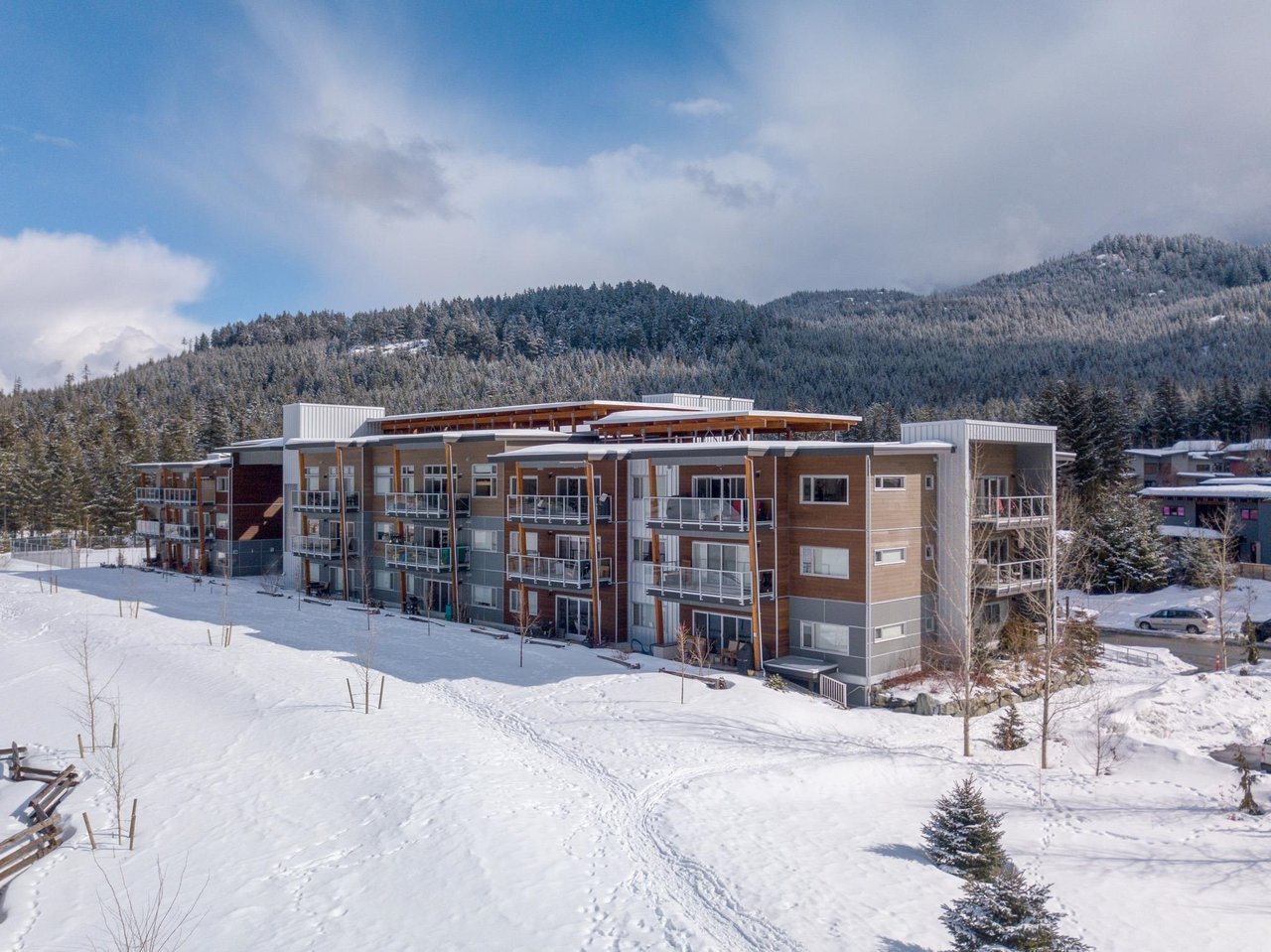 205-1025 Legacy Wy