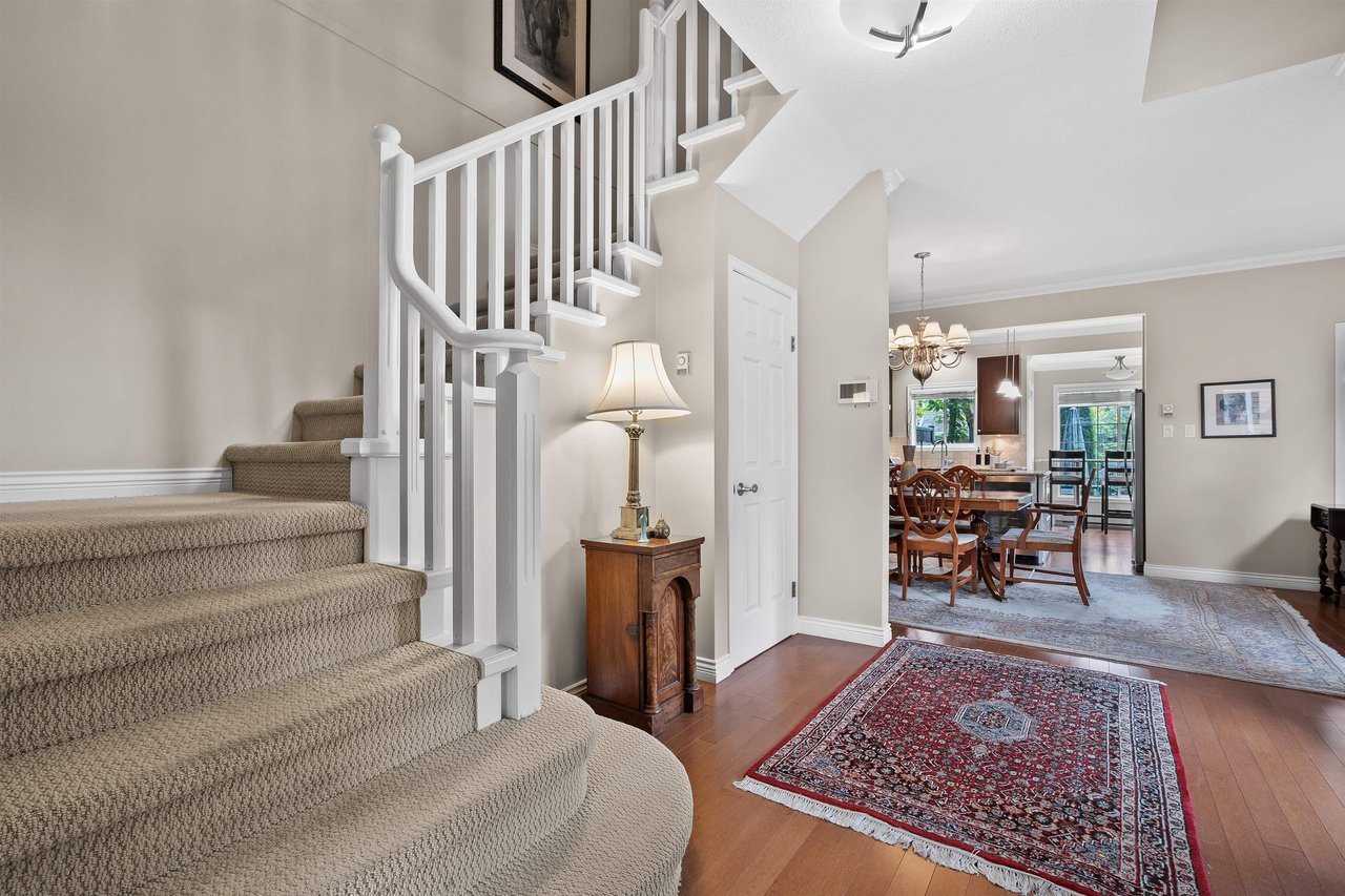 670 W 26th Ave