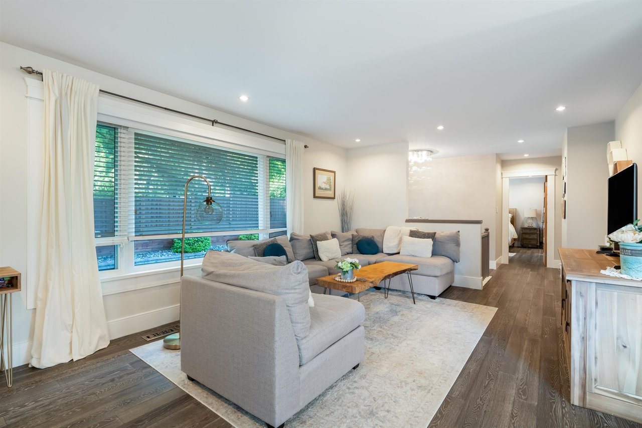 3156 Strathaven Ln