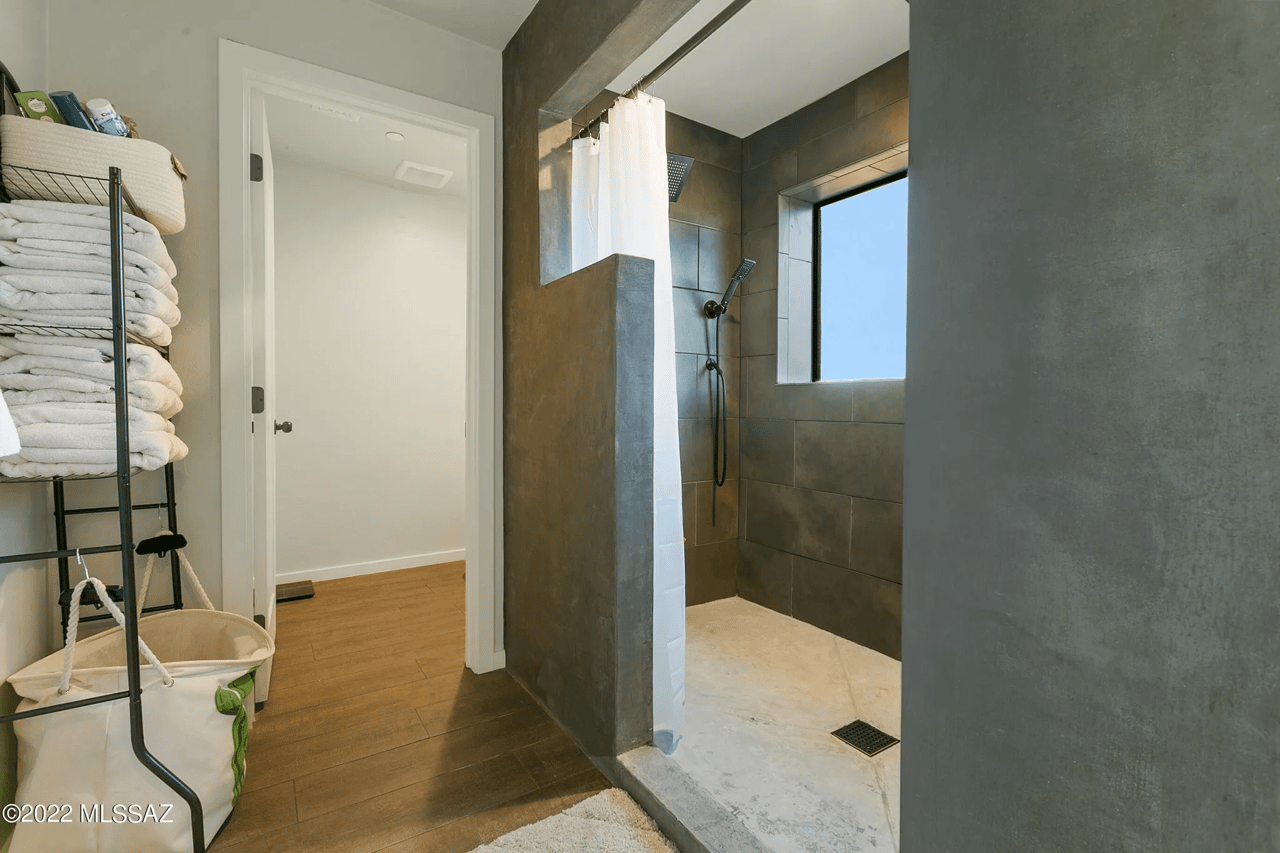2236 W Owl Head Pl