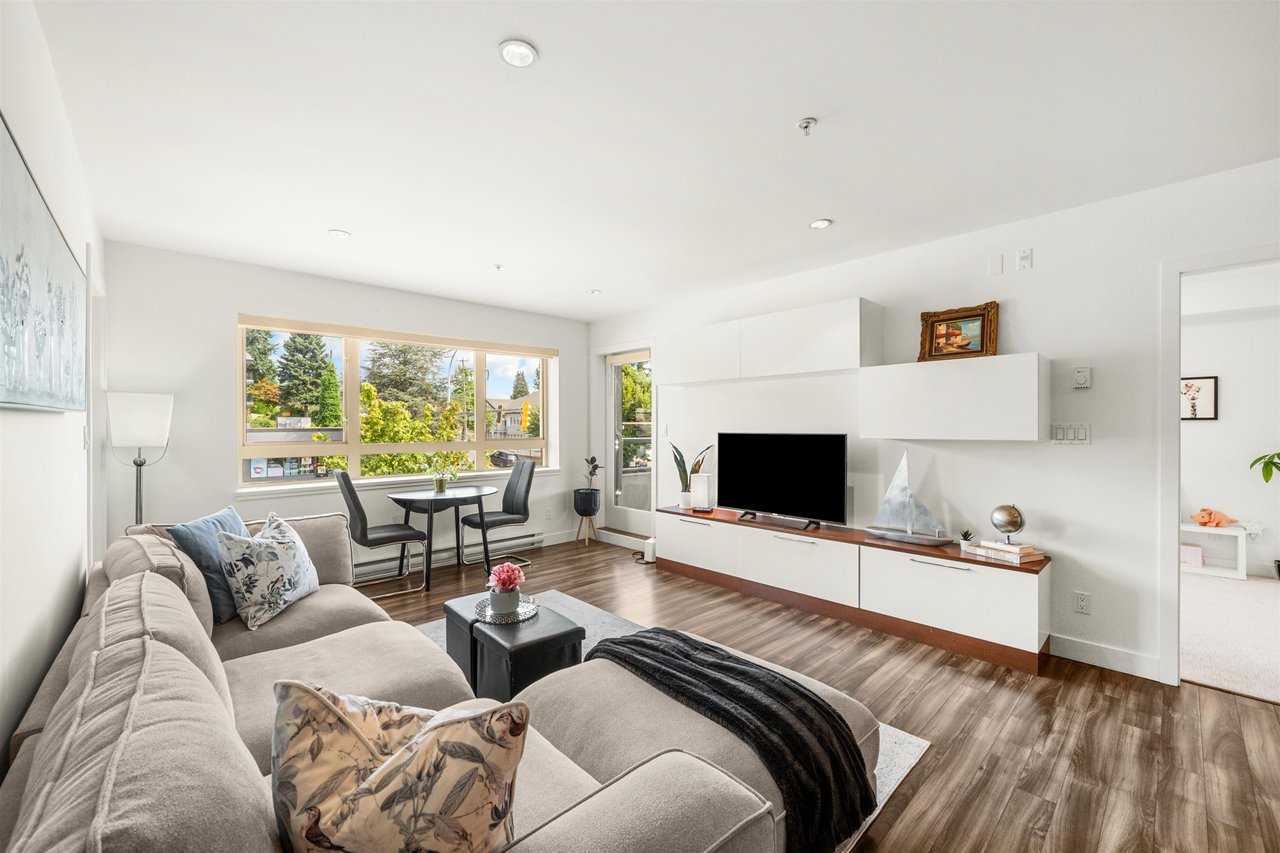 201-5688 Hastings Street, Burnaby