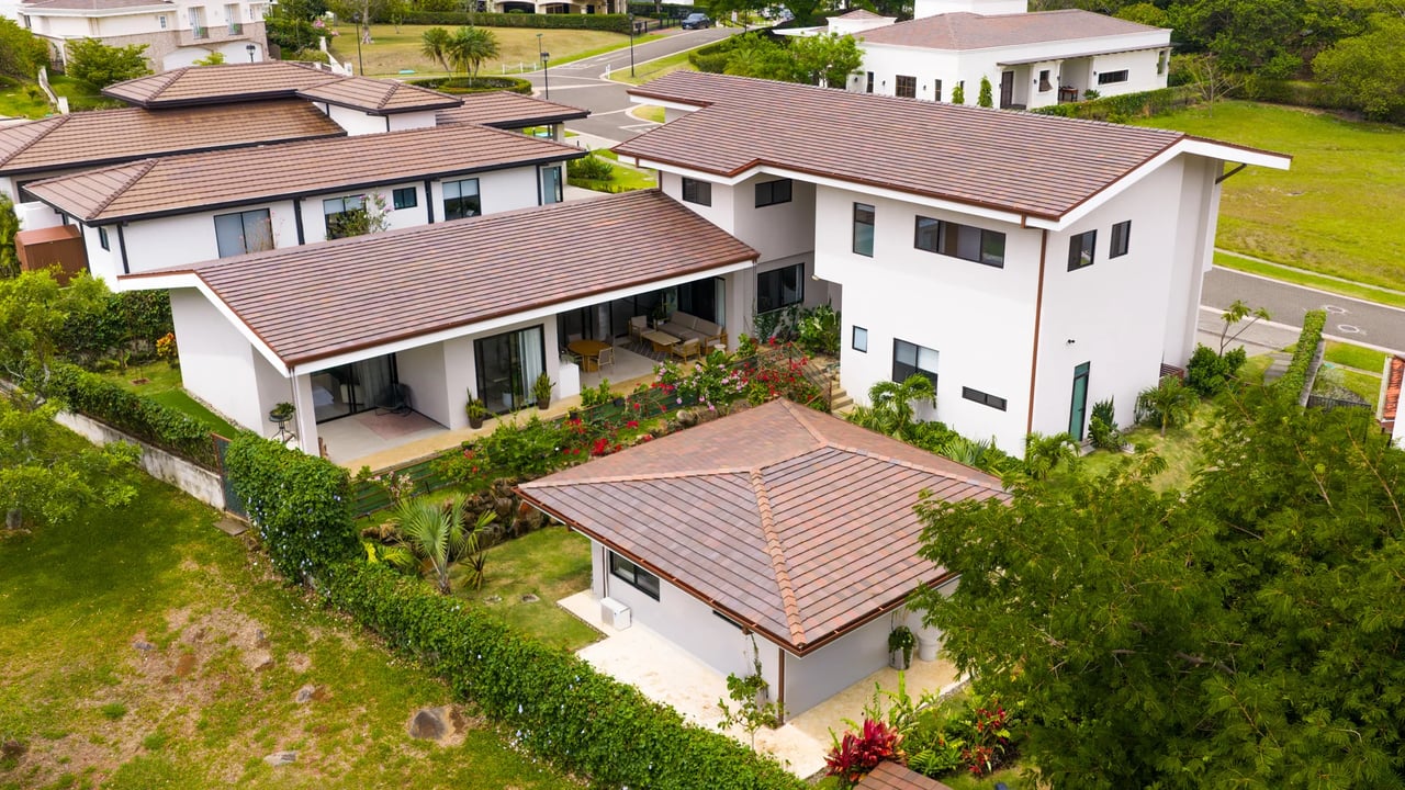 Modern Family Residence, Guacima, Alajuela