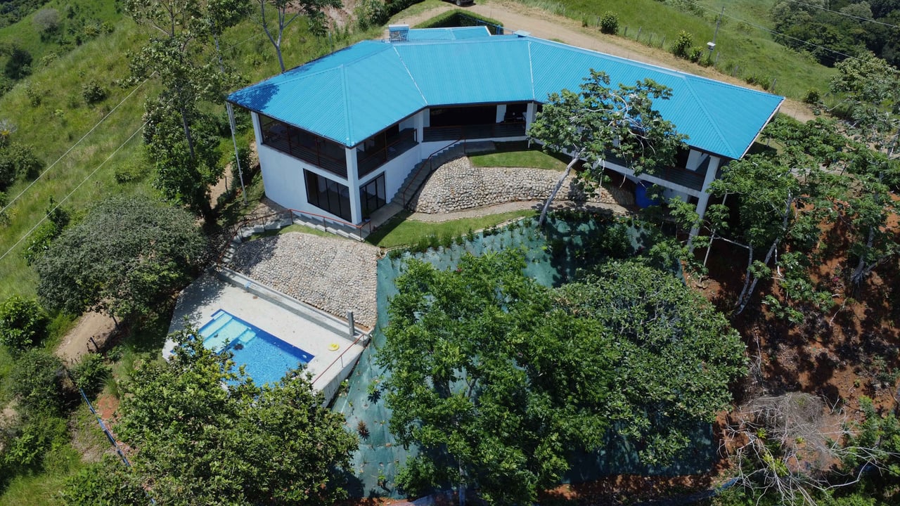 1.97 ACRES – 3 Bedroom Home With Pool, 360 Degree Mountain And Ocean View!