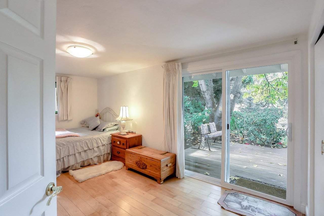 10 Upper Cir