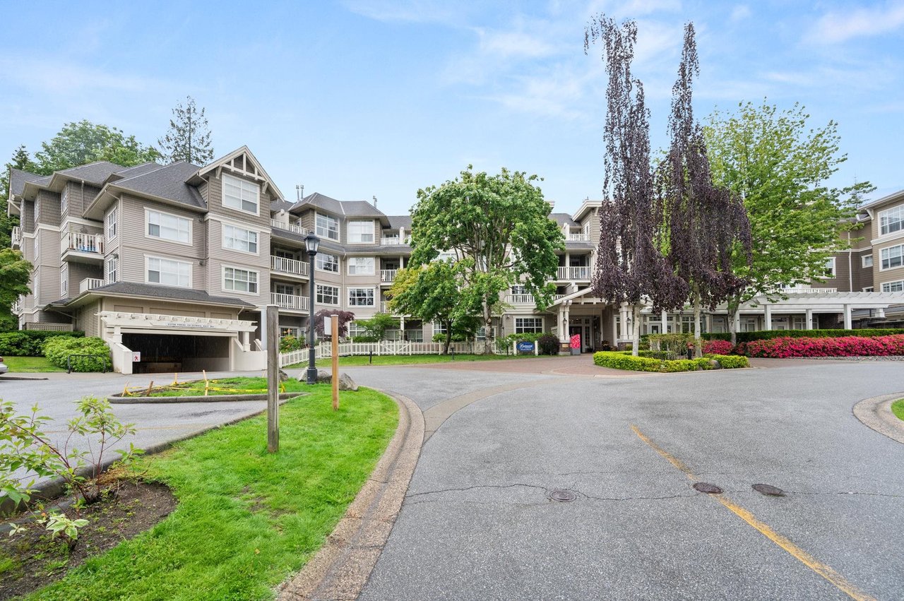 214-960 Lynn Valley Rd