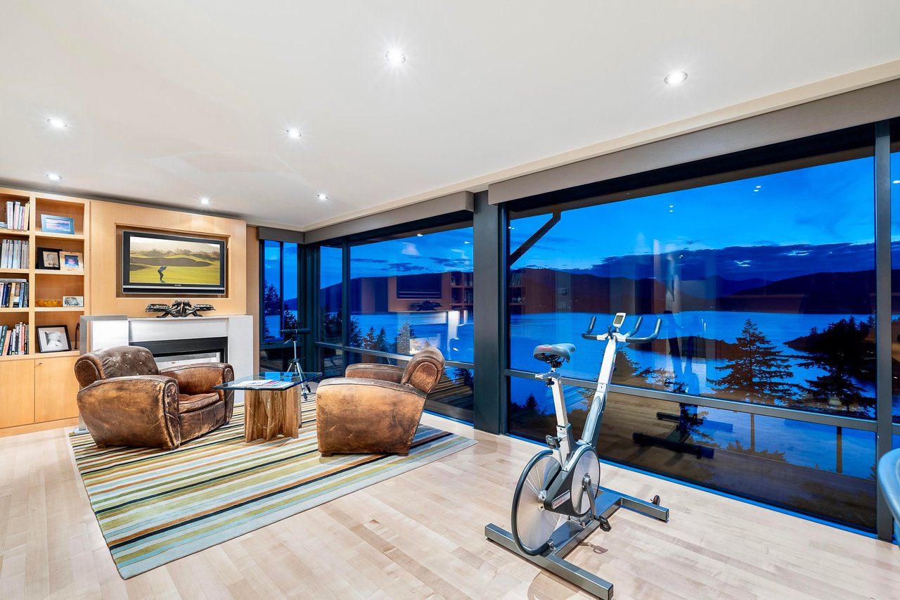 6275 St. Georges Cres