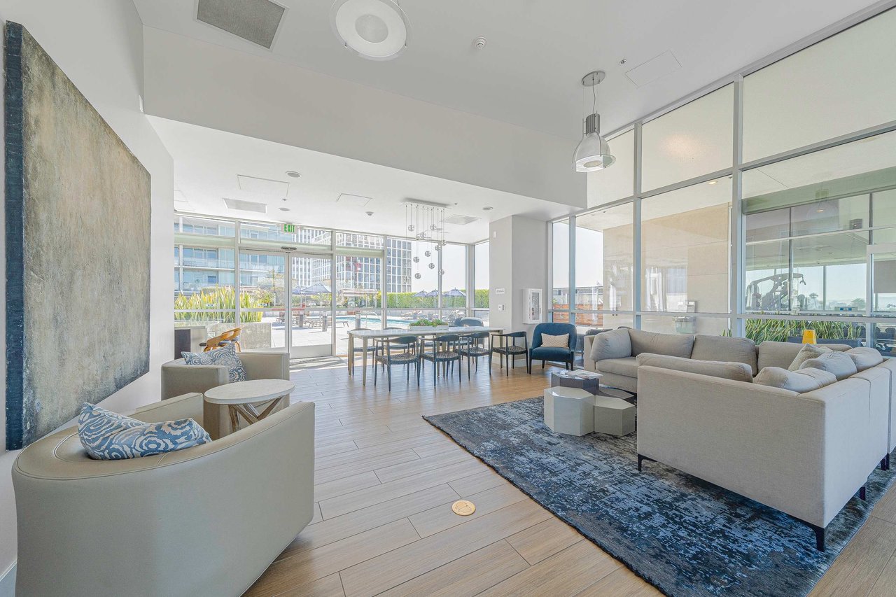 3785 Wilshire Blvd Unit: 707