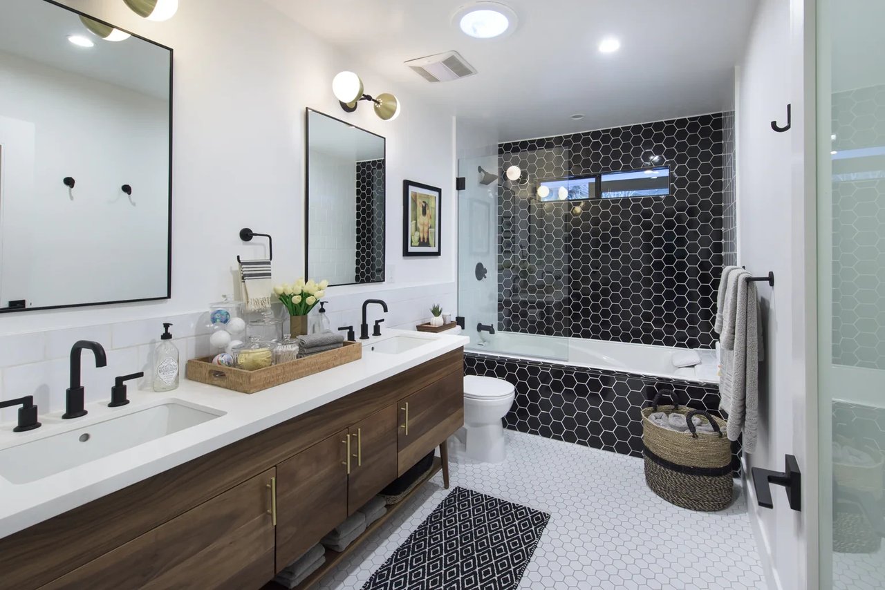 3901 ½ Ventura Canyon