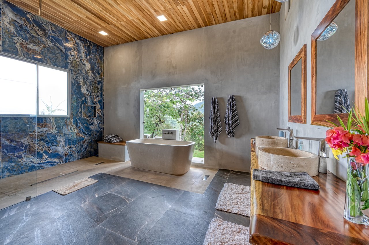 Private Rainforest View Luxury Estate, Dominical, Puntarenas