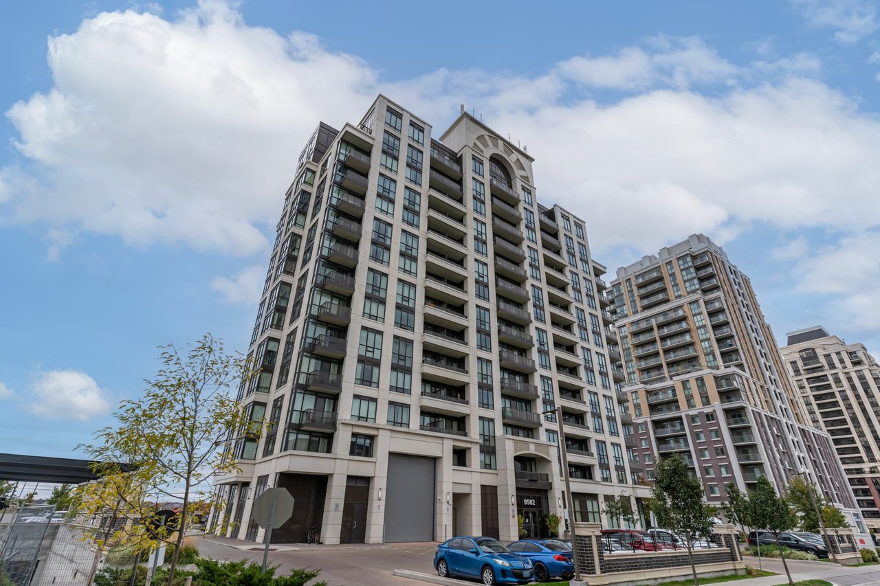 801-9582 Markham Rd