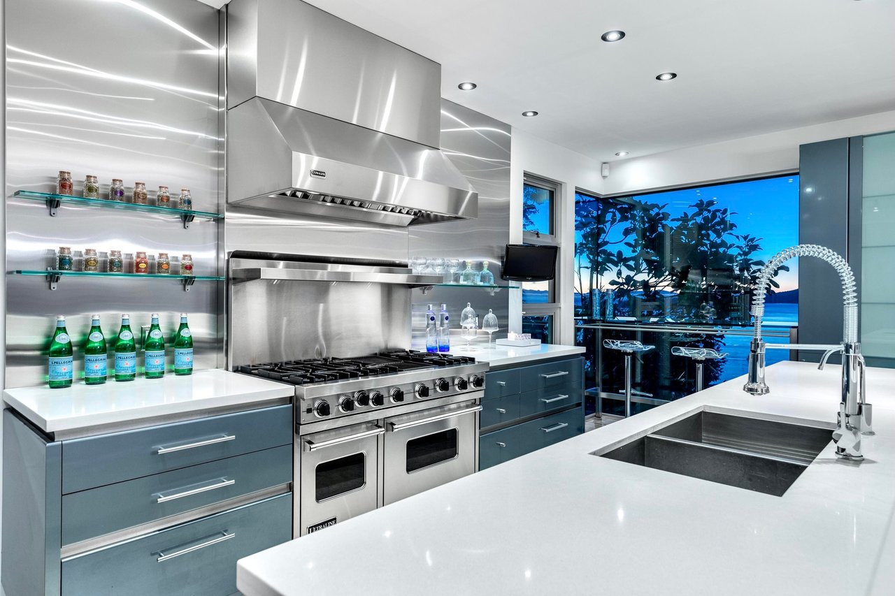 5517 Ocean Pl