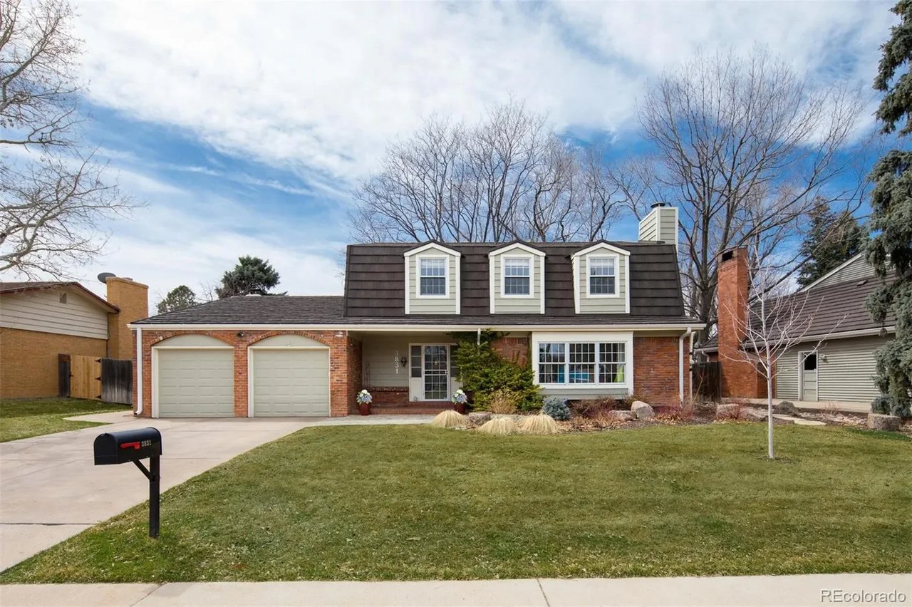 3831 South Magnolia Way