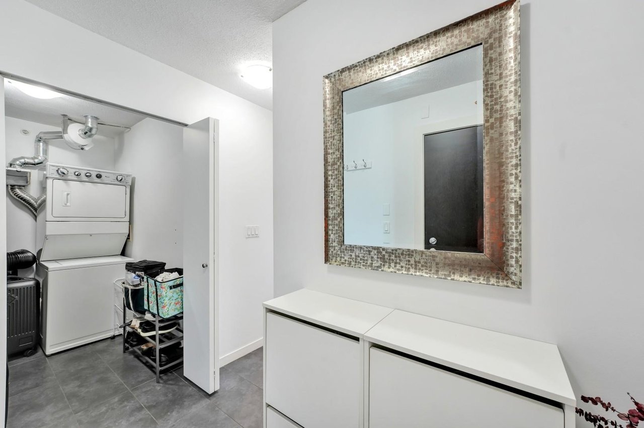 1106-2133 Douglas Road, Burnaby
