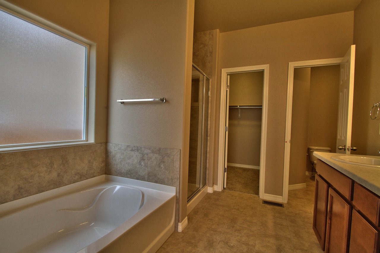 The Cutler (2 Bedrooms on main floor)