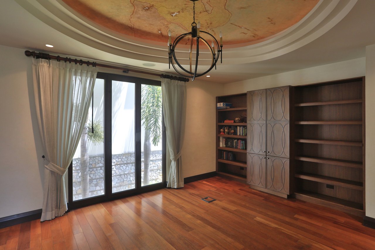Mediterranean Estate with Guest House, Santa Ana, San Jose