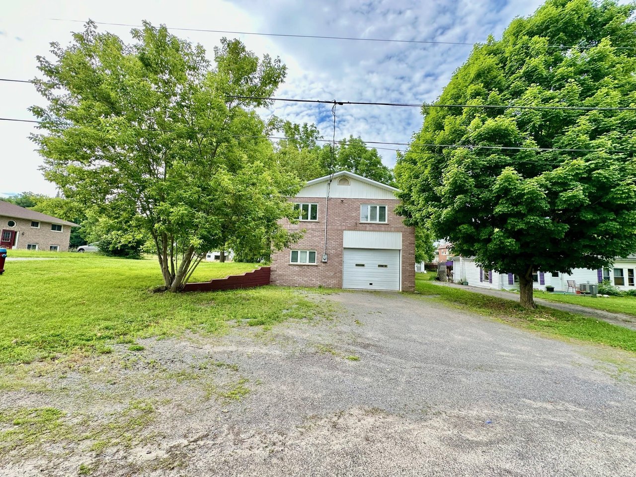 254 Elgin St