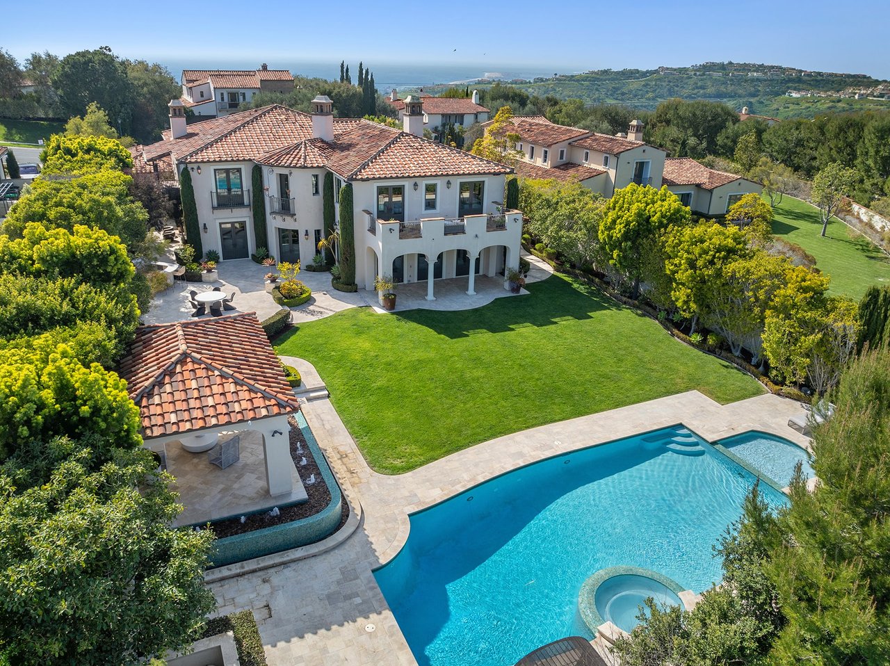 Top 10 Most Exclusive Neighborhoods for Luxury Living in Southern California
