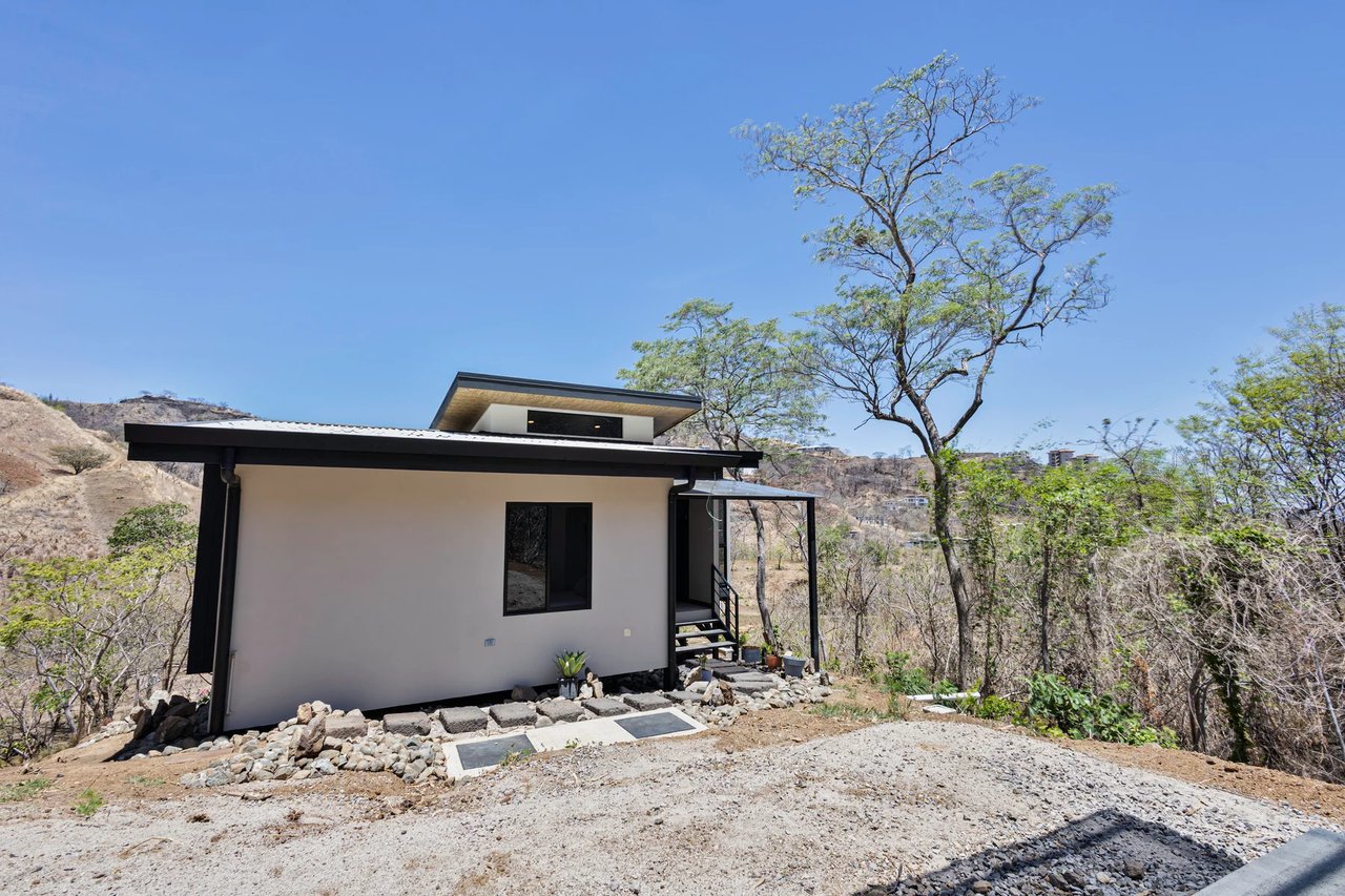 Modern Hilltop Home with Ocean Views, Papagayo, Guanacaste