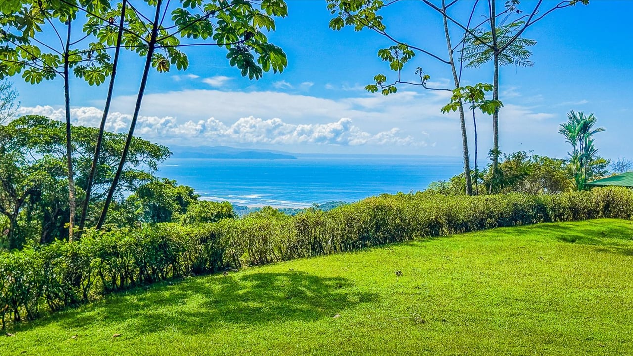 Flat Ocean View Building Lot, Ojochal, Puntarenas