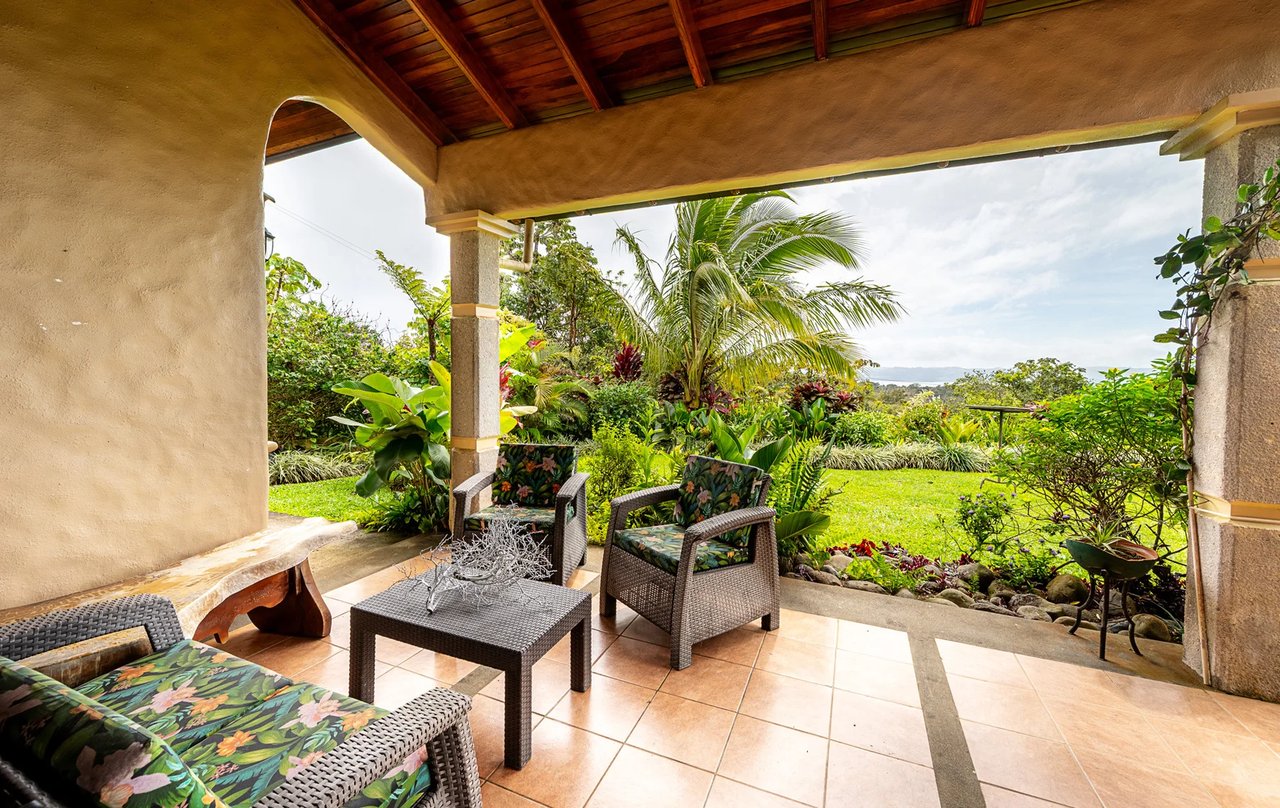Lake View Family Home, Lake Arenal, Alajuela