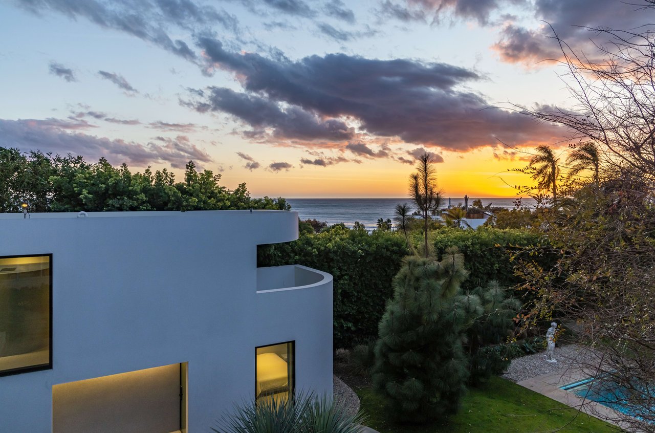 Richard Neutra’s Sten-Frenke House hits the market