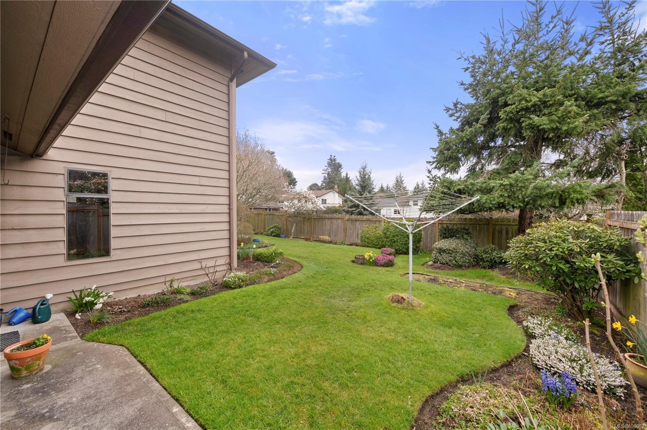 1671 Brousson Dr
