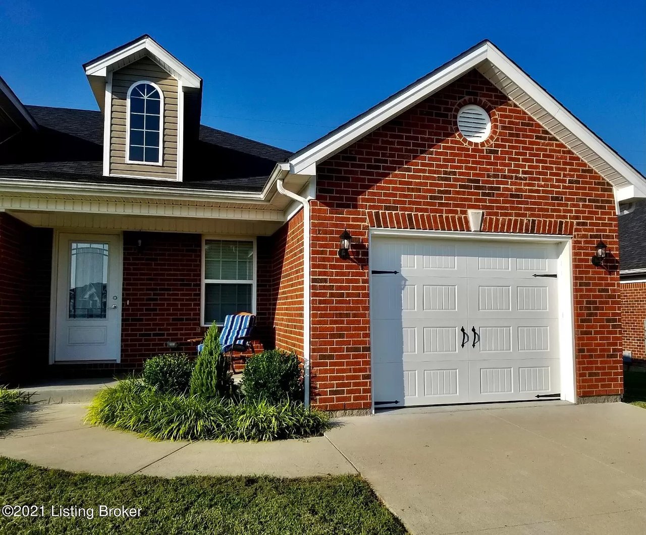 126 Graystone Ct