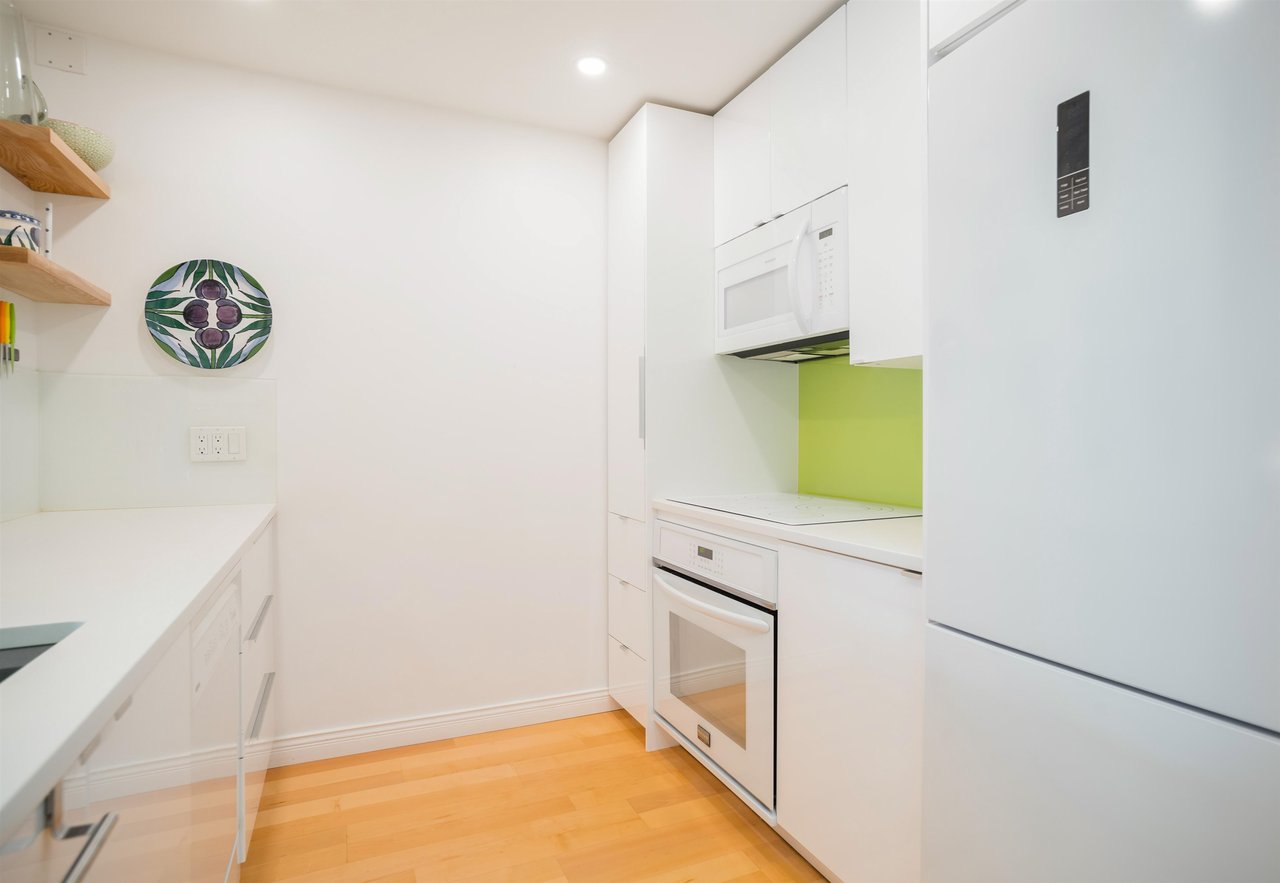 309-3905 Springtree Drive, Vancouver