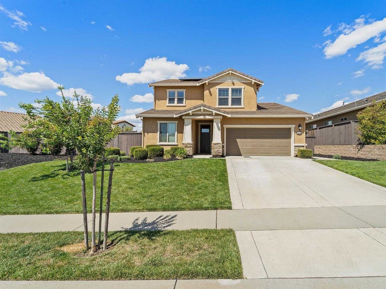 3013 Ferncliff Way