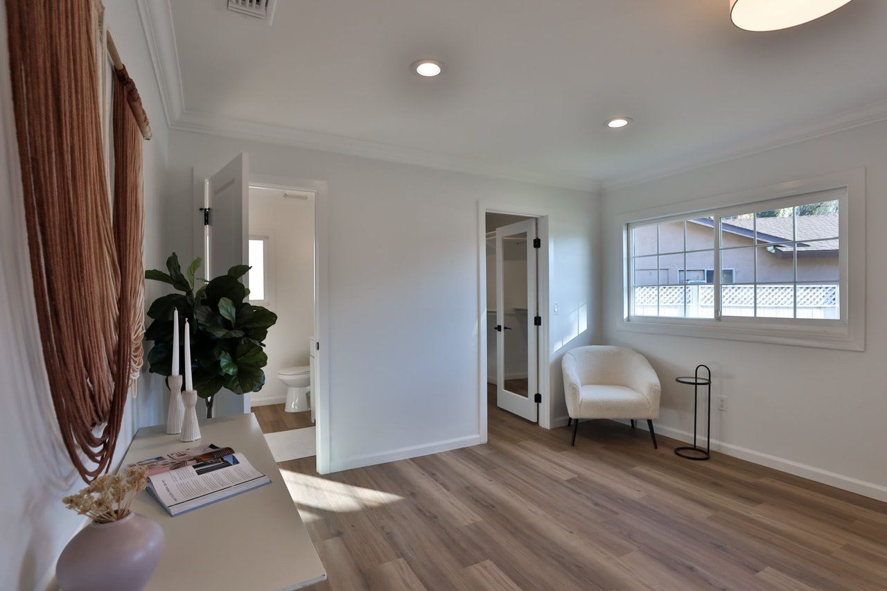 818 Eden Place