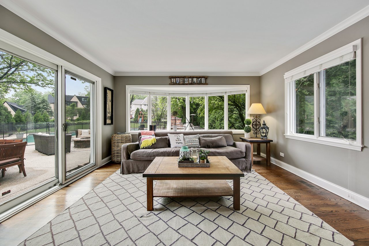 This stunning spacious home allows for the quintessential indoor/outdoor living