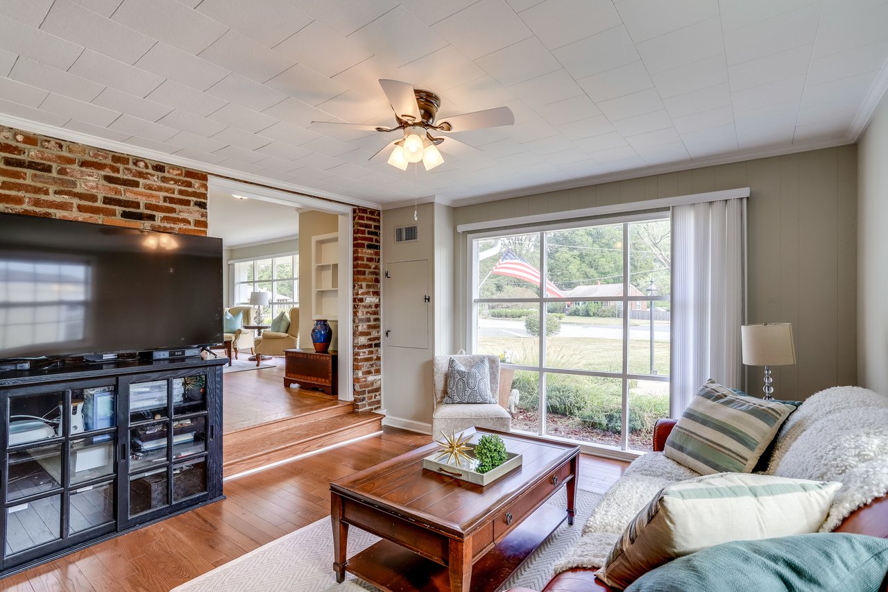 1600 Shenandoah Rd