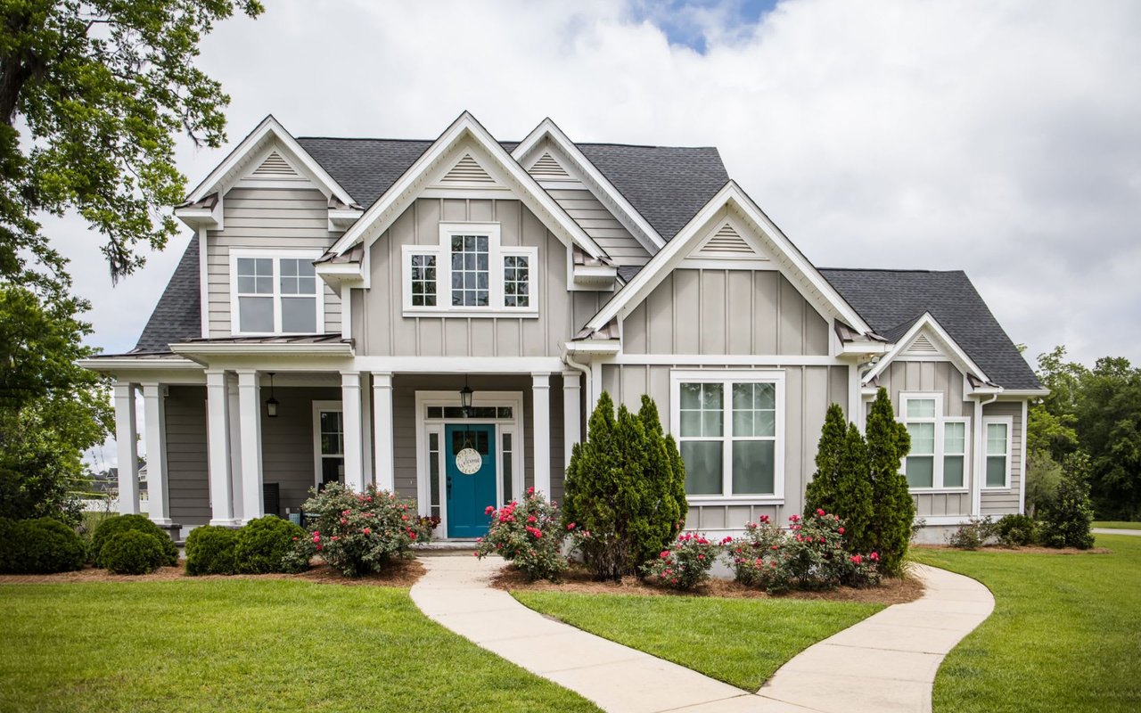 Elevate Your Listing’s Curb Appeal