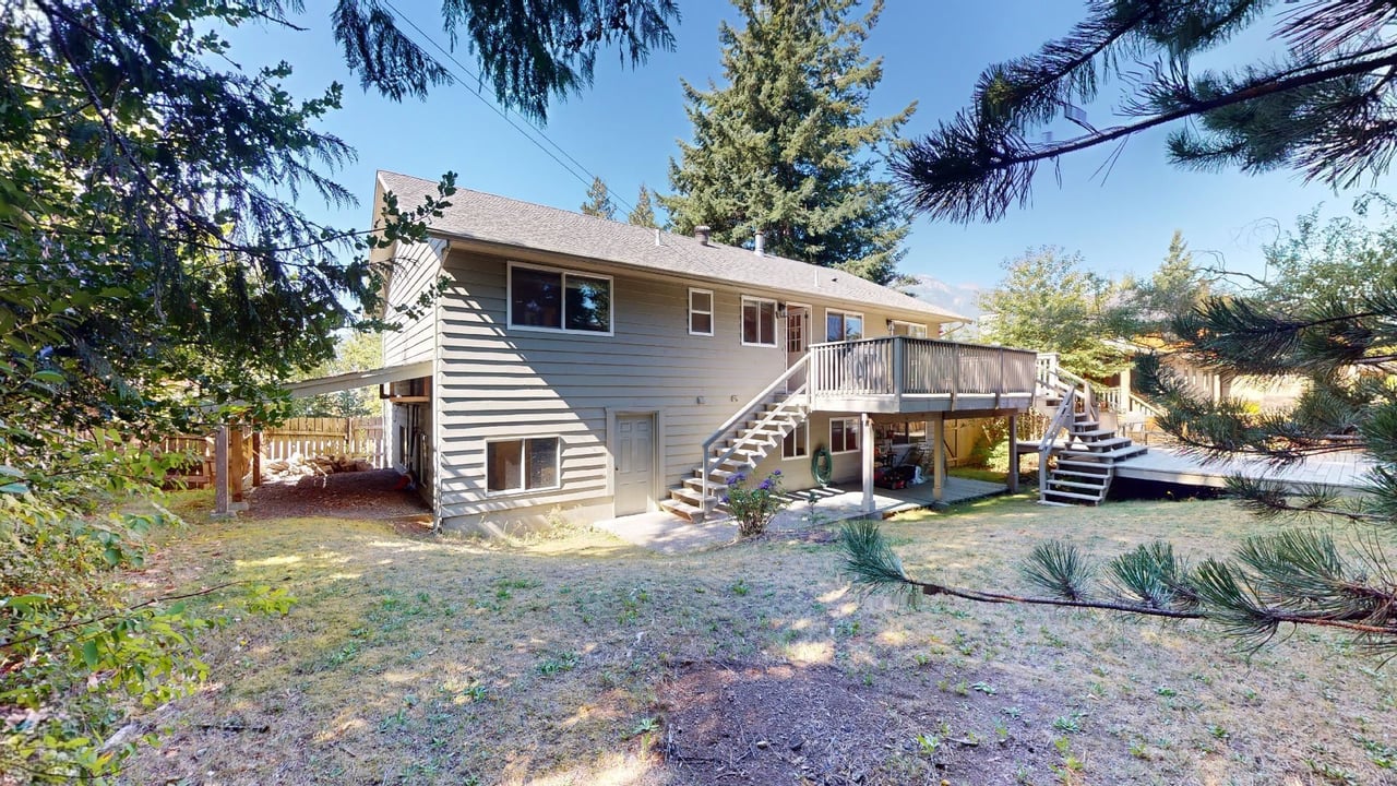 40223 Kintyre Dr