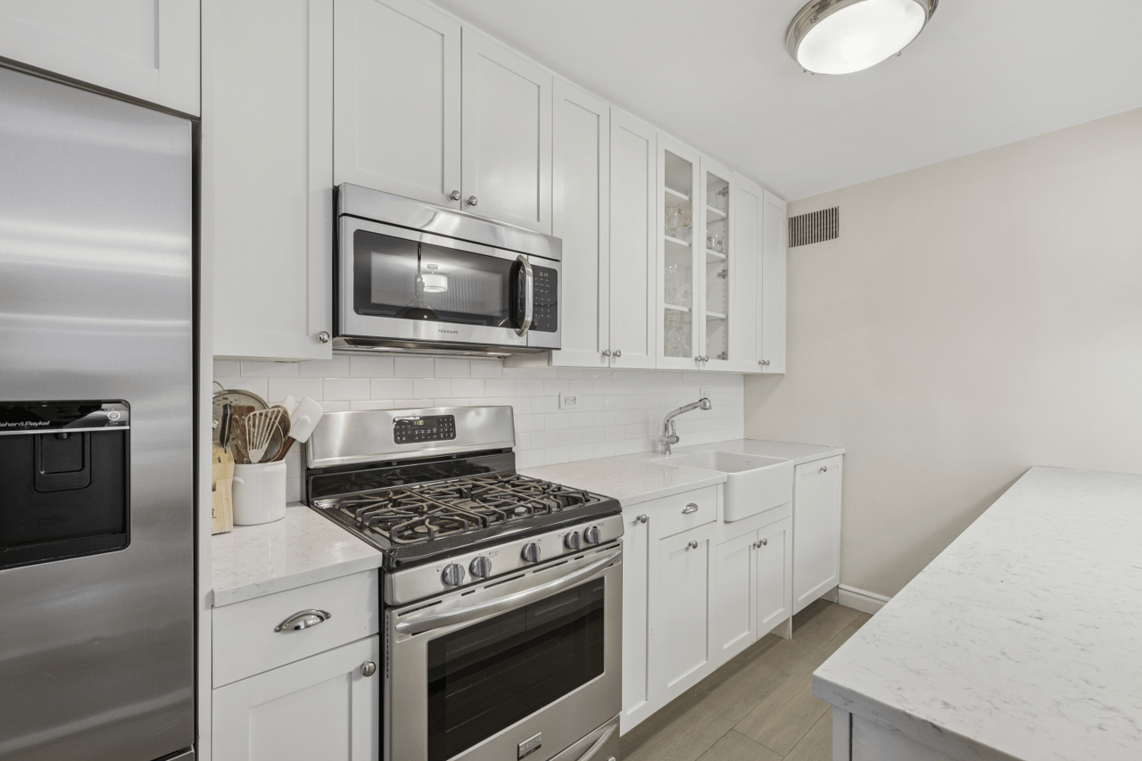 315 East 70th Street, Apt 9A