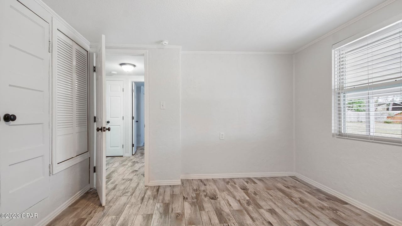 635 S GAY Avenue