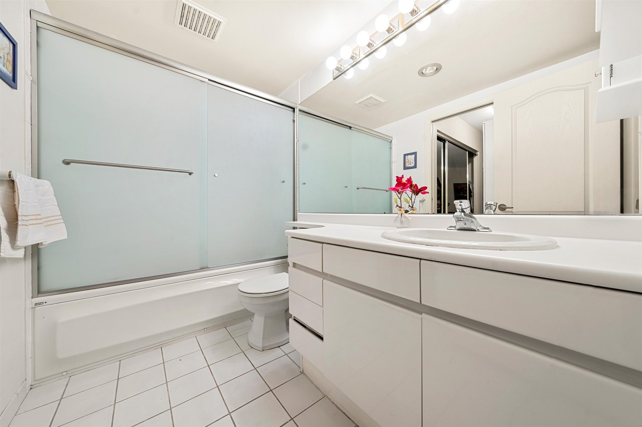 512-1327 E Keith Rd