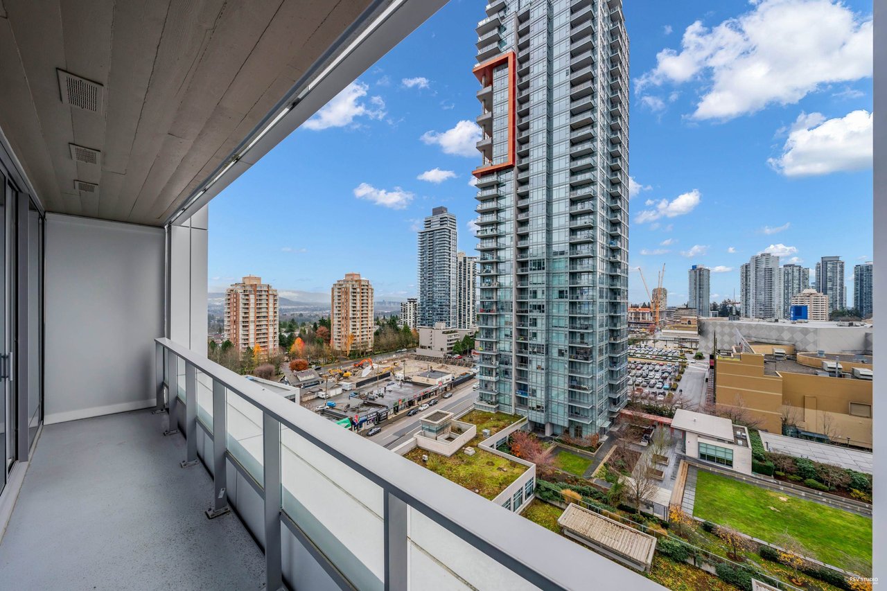 1101-6000 Mckay Avenue, Burnaby