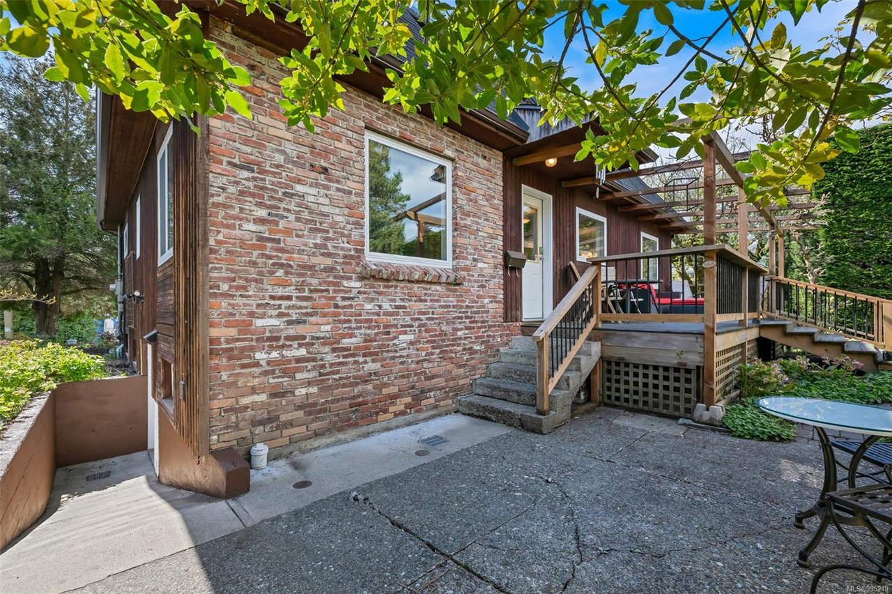 36 Tovey Cres, View Royal