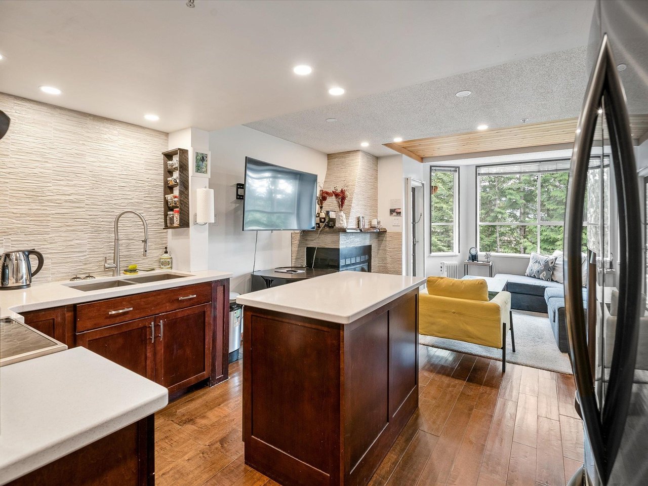 17-2101 Whistler Rd