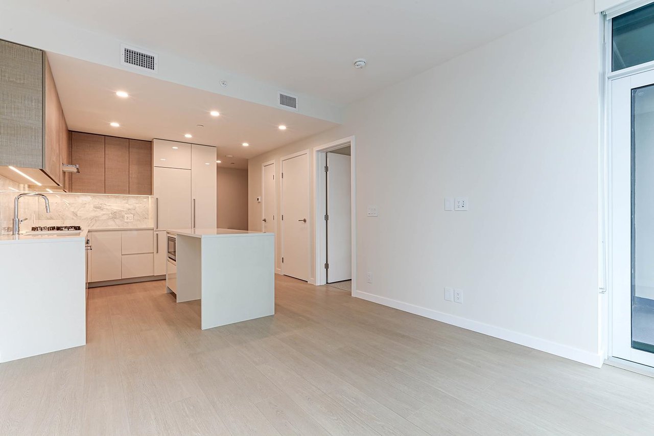 1312-2108 Gilmore Ave