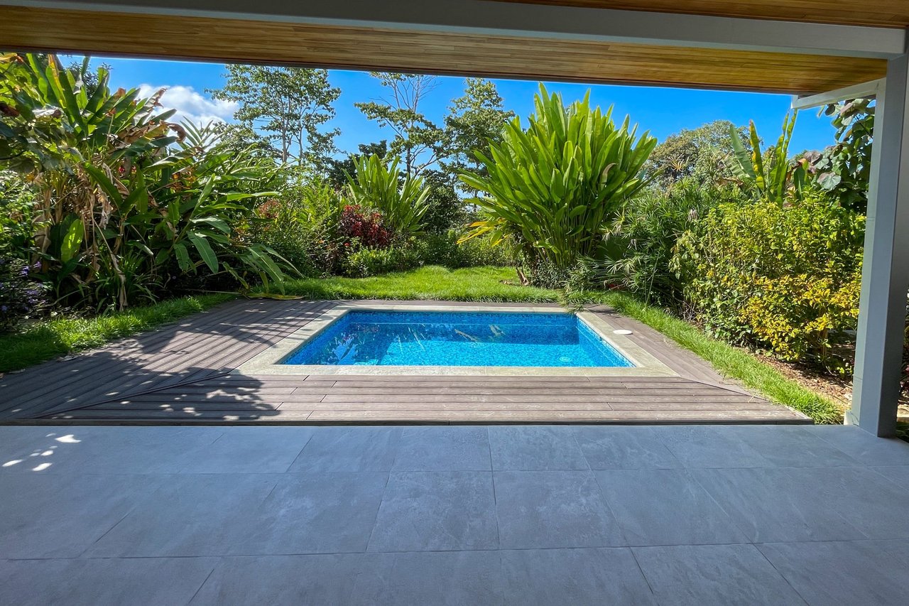 Low-Maintenance 3-Bedroom Villa With Pool & Peaceful Terraza In Villas Vista De La Montaña In Ojochal Costa Rica