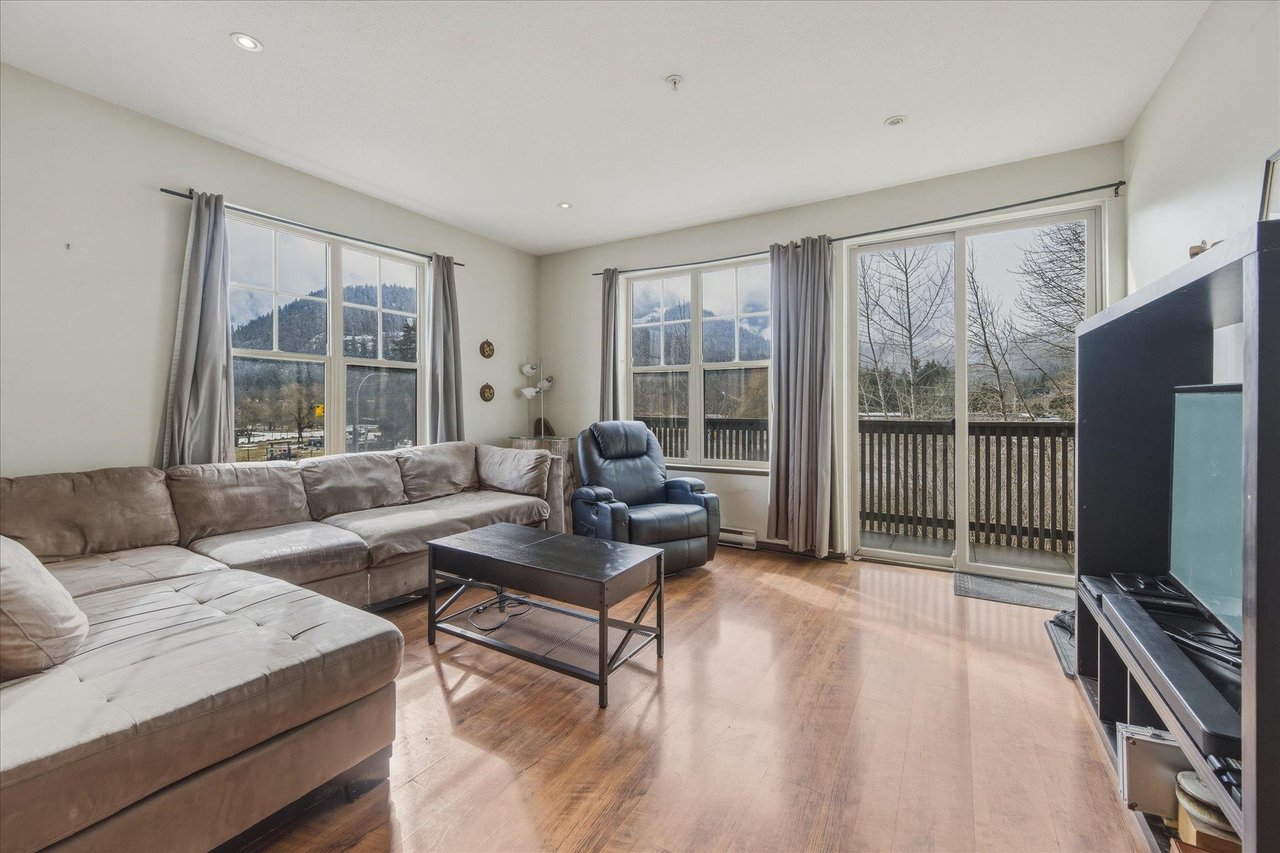 201-1436 Portage Rd