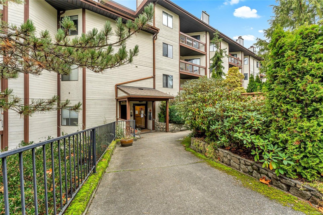 202-71 Gorge Rd