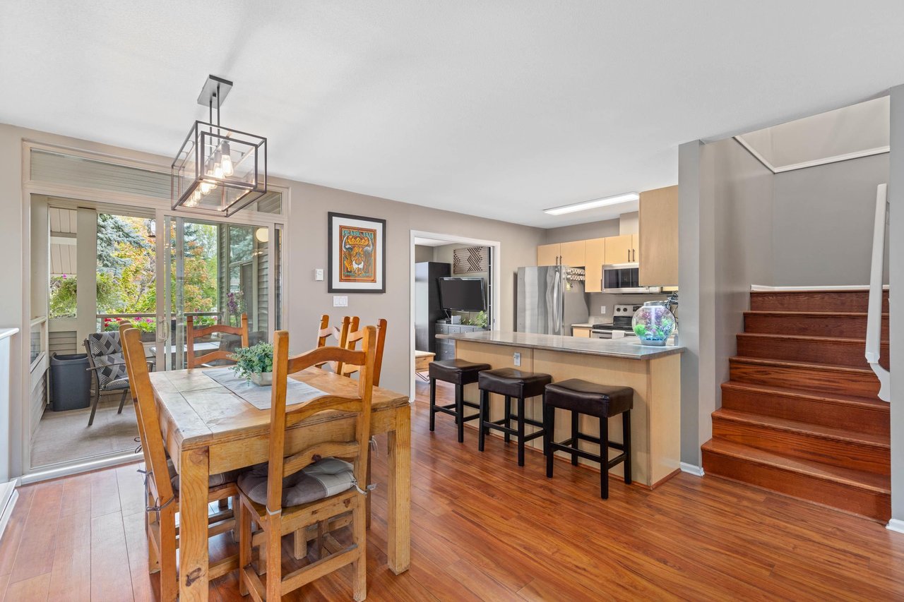 12-7381 Laurel St