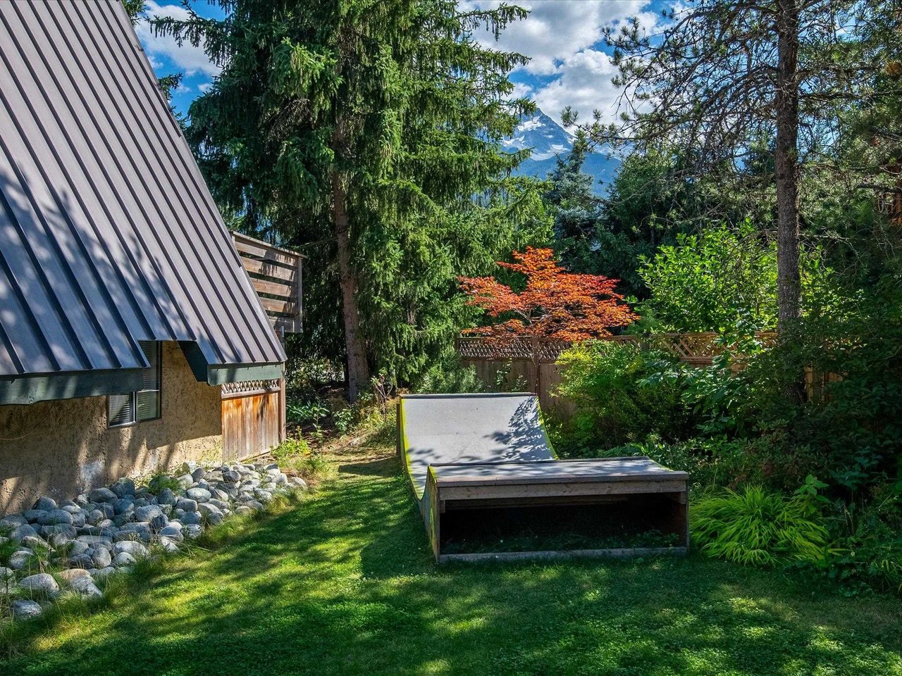 1465 Laburnum Street, Pemberton