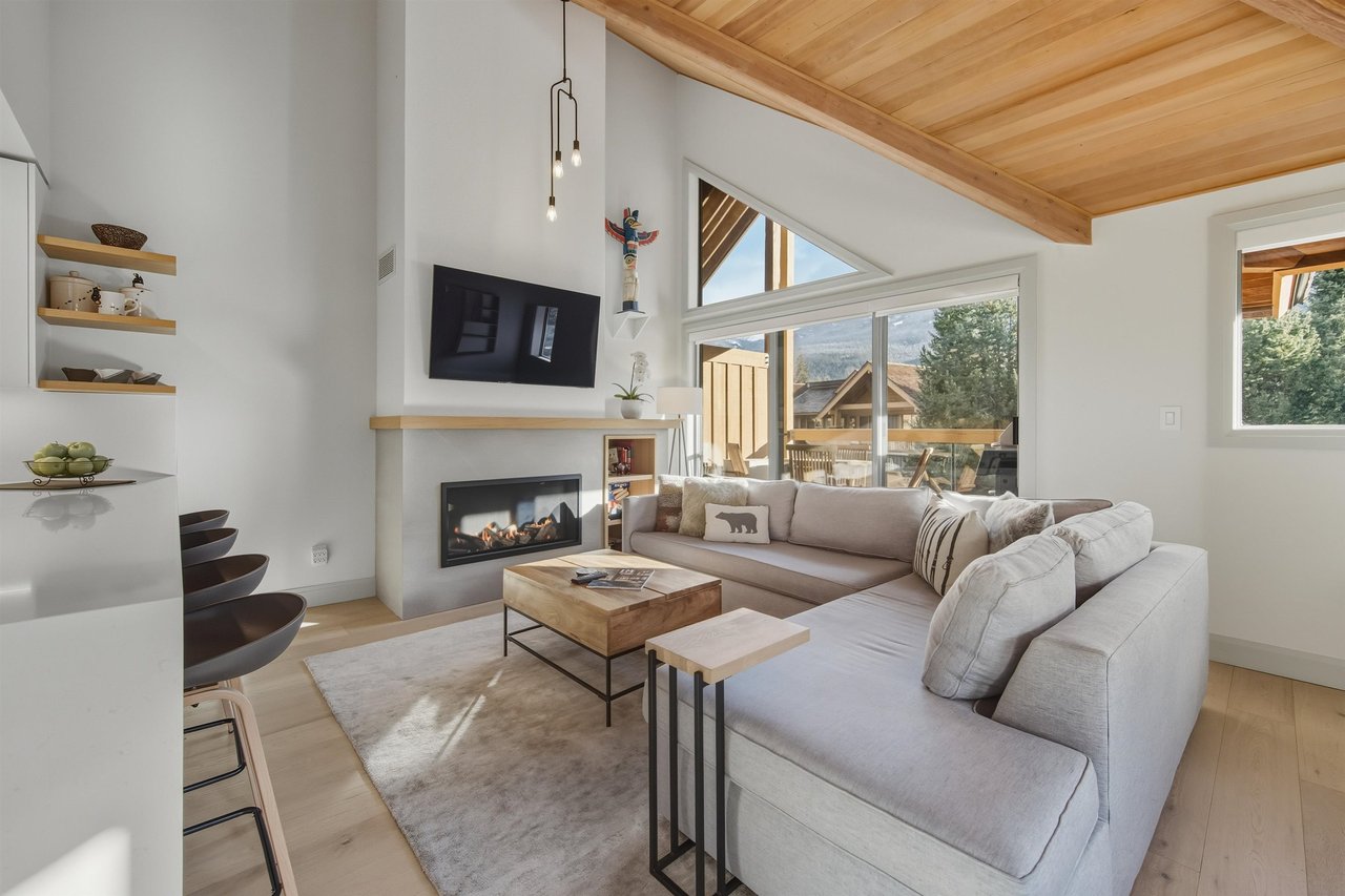 4813 Casabella Cres