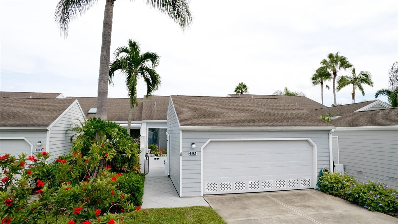 🔵💥UNDER CONTRACT💥🔵 @517 SANDERLING CIR, BRADENTON, FL 34209